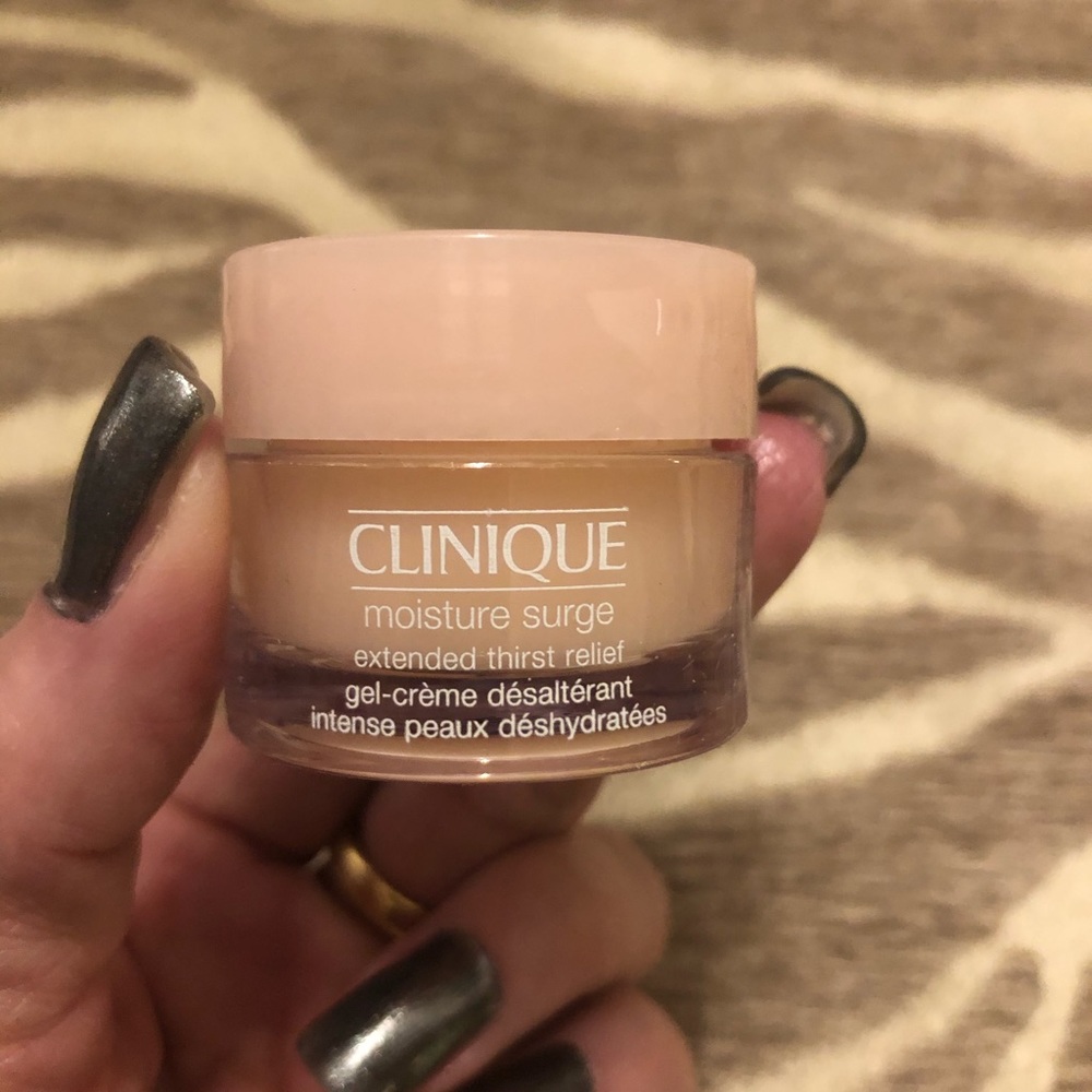 Clinique Moisture Surge